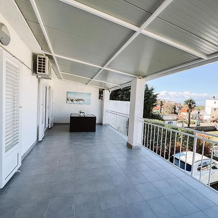 Modern Apartment In The Heart Of نجيفيش المظهر الخارجي الصورة